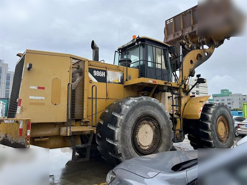 CATERPILLAR 986H - Máy xúc lật bánh lốp: hình 4 CATERPILLAR 986H - Máy xúc lật bánh lốp: hình 4