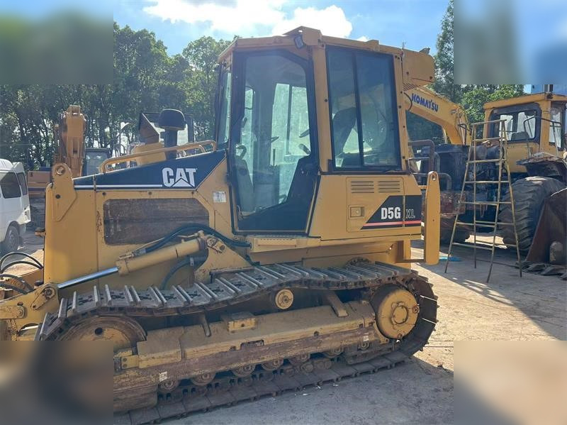 CATERPILLAR D5G XL - Máy ủi: hình 4 CATERPILLAR D5G XL - Máy ủi: hình 4