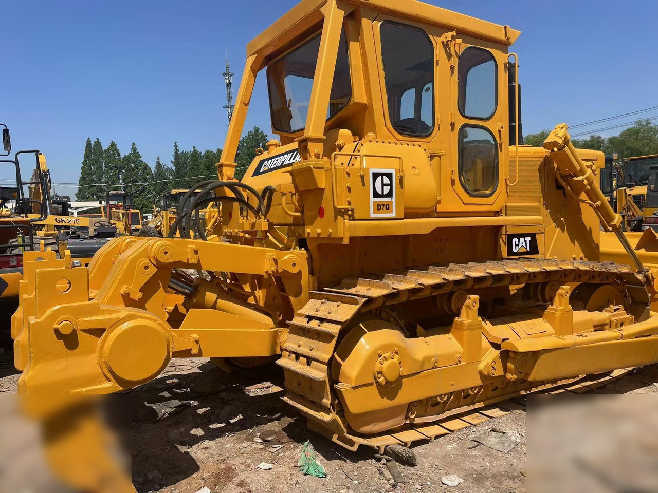 CATERPILLAR D7G - Máy ủi: hình 4 CATERPILLAR D7G - Máy ủi: hình 4