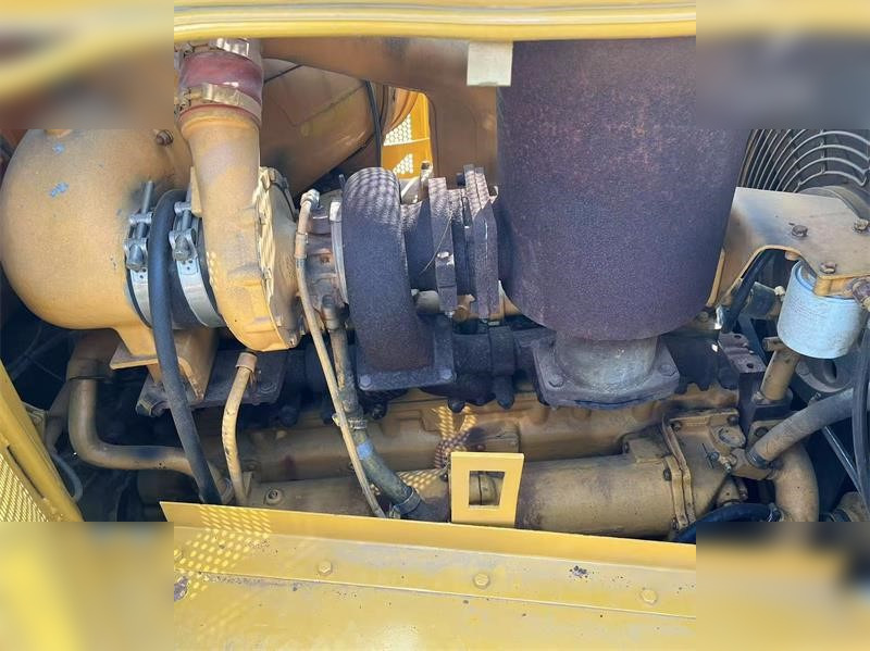 CATERPILLAR D8R - Máy ủi: hình 5 CATERPILLAR D8R - Máy ủi: hình 5