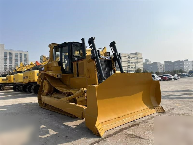 CATERPILLAR D8R - Máy ủi: hình 3 CATERPILLAR D8R - Máy ủi: hình 3