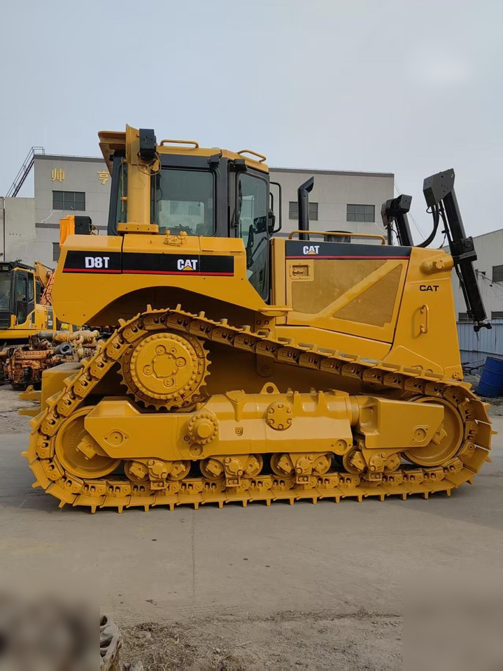 CATERPILLAR D8T - Máy ủi: hình 1 CATERPILLAR D8T - Máy ủi: hình 1