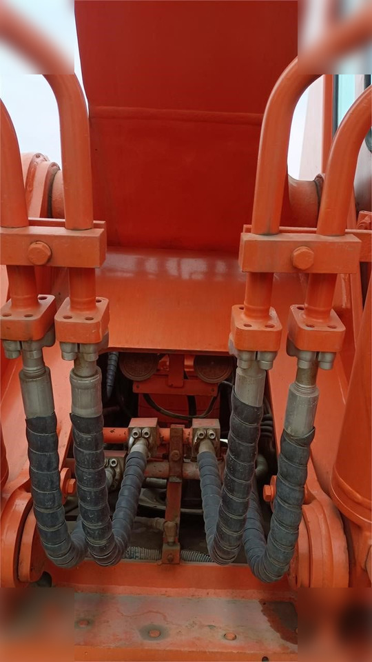 DOOSAN DH220 LC-7 - Máy xúc bánh xích: hình 5 DOOSAN DH220 LC-7 - Máy xúc bánh xích: hình 5