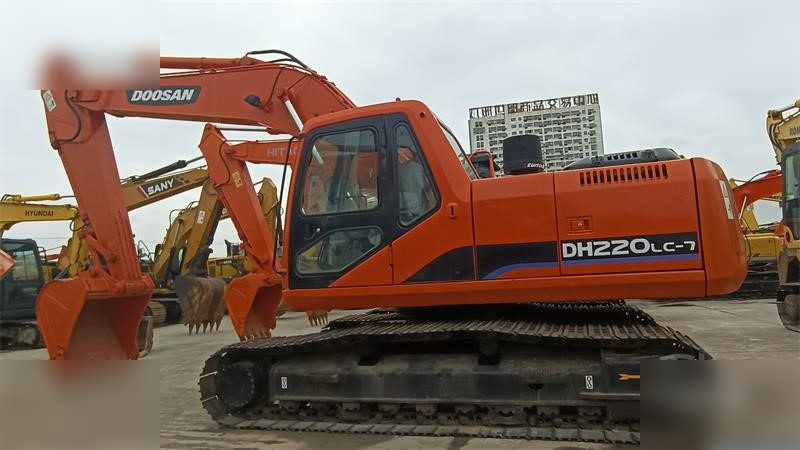 DOOSAN DH220 LC-7 - Máy xúc bánh xích: hình 1 DOOSAN DH220 LC-7 - Máy xúc bánh xích: hình 1