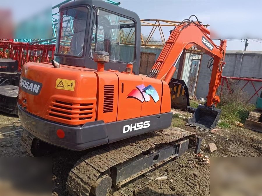 DOOSAN DH55 - Máy xúc mini: hình 2 DOOSAN DH55 - Máy xúc mini: hình 2