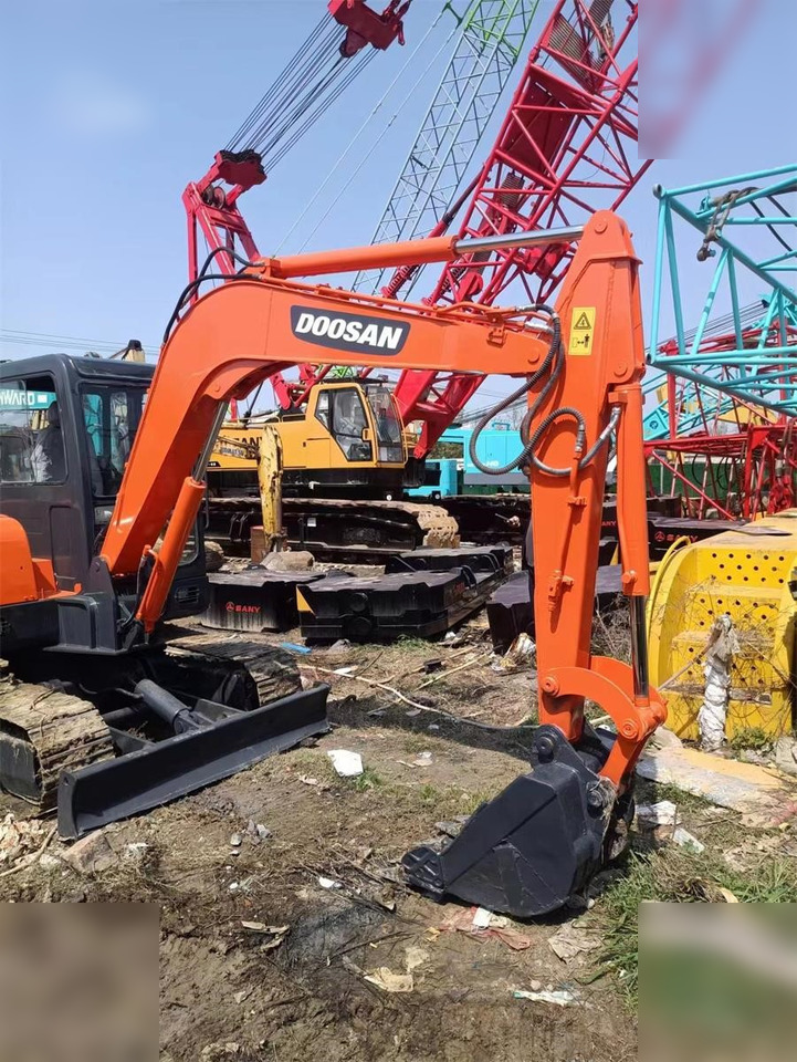 DOOSAN DH55 - Máy xúc mini: hình 4 DOOSAN DH55 - Máy xúc mini: hình 4