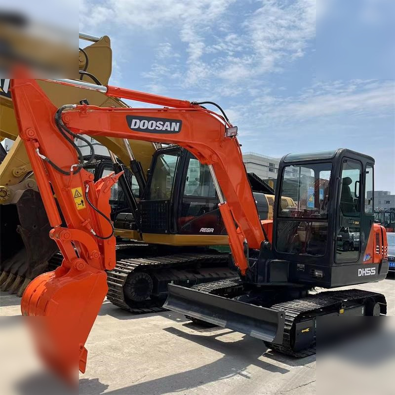 DOOSAN DH55-V - Máy xúc mini: hình 2 DOOSAN DH55-V - Máy xúc mini: hình 2