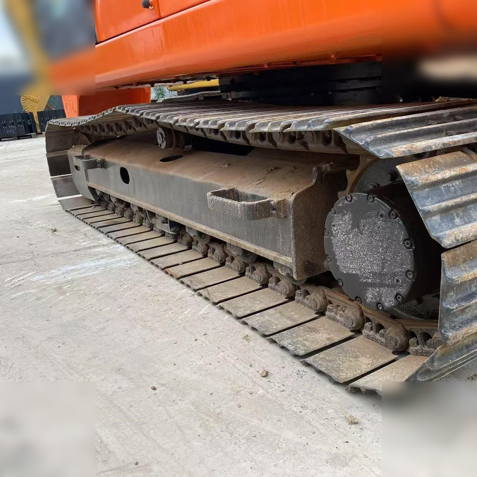 DOOSAN DX140 LC - Máy xúc bánh xích: hình 5 DOOSAN DX140 LC - Máy xúc bánh xích: hình 5