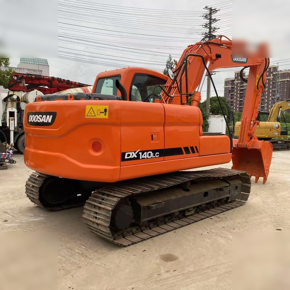 DOOSAN DX140 LC - Máy xúc bánh xích: hình 1 DOOSAN DX140 LC - Máy xúc bánh xích: hình 1