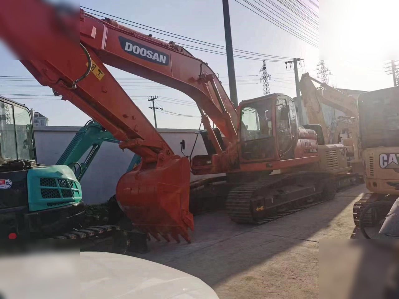 DOOSAN DX225 LC-5 - Máy xúc bánh xích: hình 3 DOOSAN DX225 LC-5 - Máy xúc bánh xích: hình 3