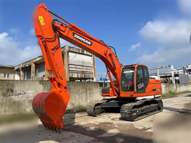 DOOSAN DX225 LC - Máy xúc bánh xích: hình 3 DOOSAN DX225 LC - Máy xúc bánh xích: hình 3