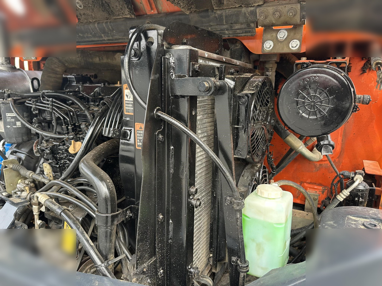 DOOSAN DX75-9CN - Máy xúc bánh xích: hình 5 DOOSAN DX75-9CN - Máy xúc bánh xích: hình 5