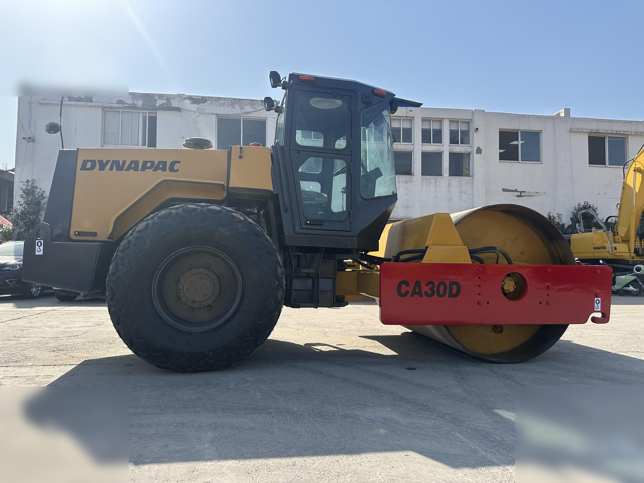 DYNAPAC CA30D - Máy đầm: hình 5 DYNAPAC CA30D - Máy đầm: hình 5