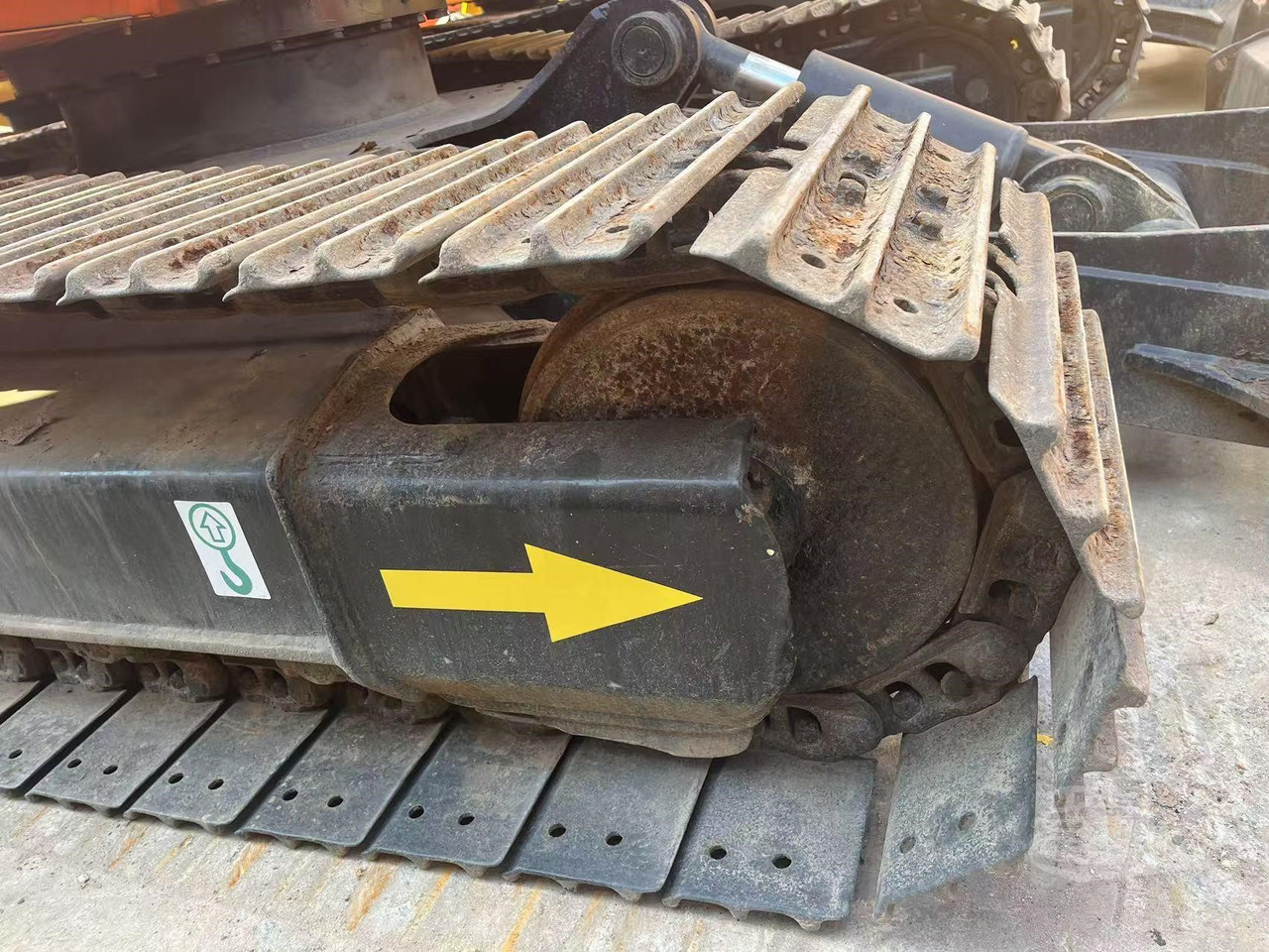 HITACHI EX60-5 - Máy xúc bánh xích: hình 4 HITACHI EX60-5 - Máy xúc bánh xích: hình 4