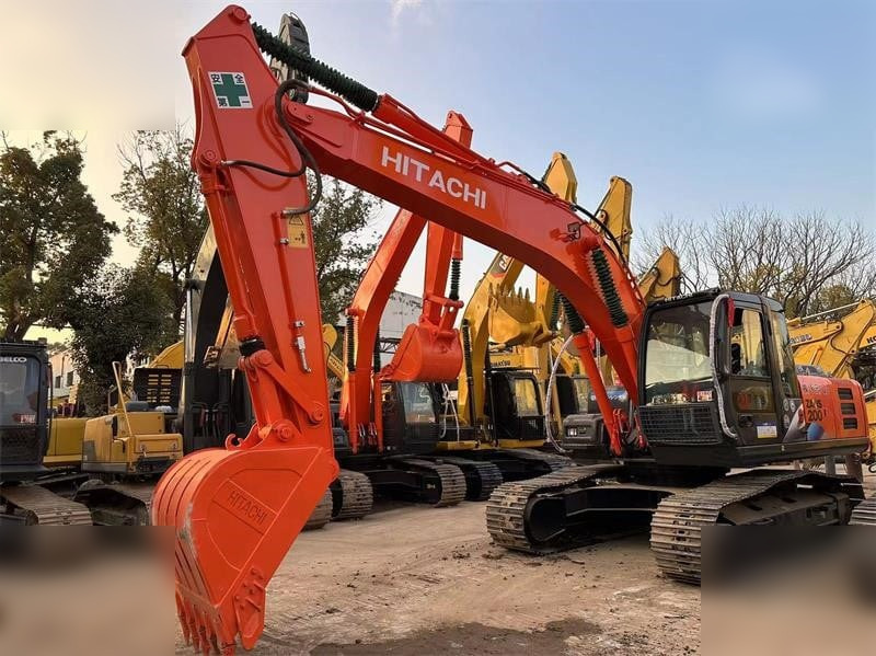 HITACHI ZX200-3G - Máy xúc bánh xích: hình 3 HITACHI ZX200-3G - Máy xúc bánh xích: hình 3