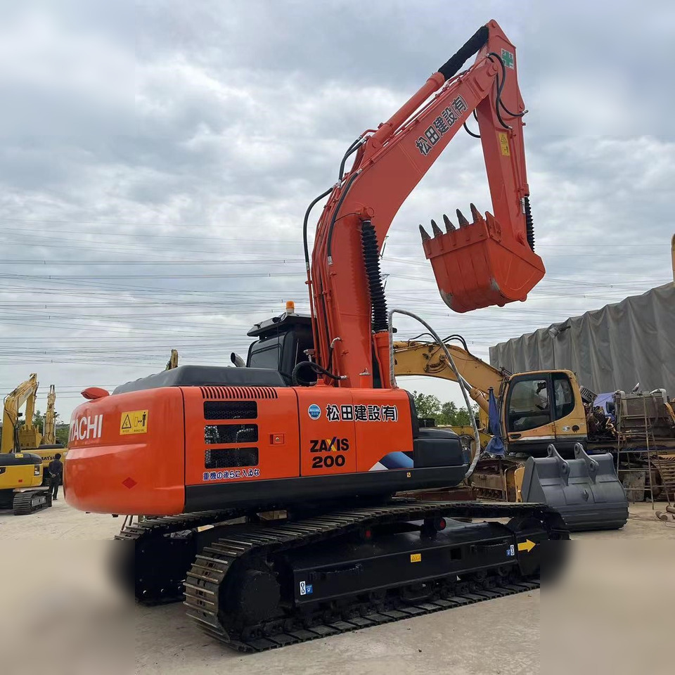 HITACHI ZX200-3G - Máy xúc bánh xích: hình 3 HITACHI ZX200-3G - Máy xúc bánh xích: hình 3