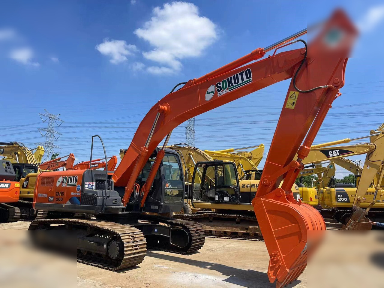 HITACHI ZX200-3G - Máy xúc bánh xích: hình 3 HITACHI ZX200-3G - Máy xúc bánh xích: hình 3