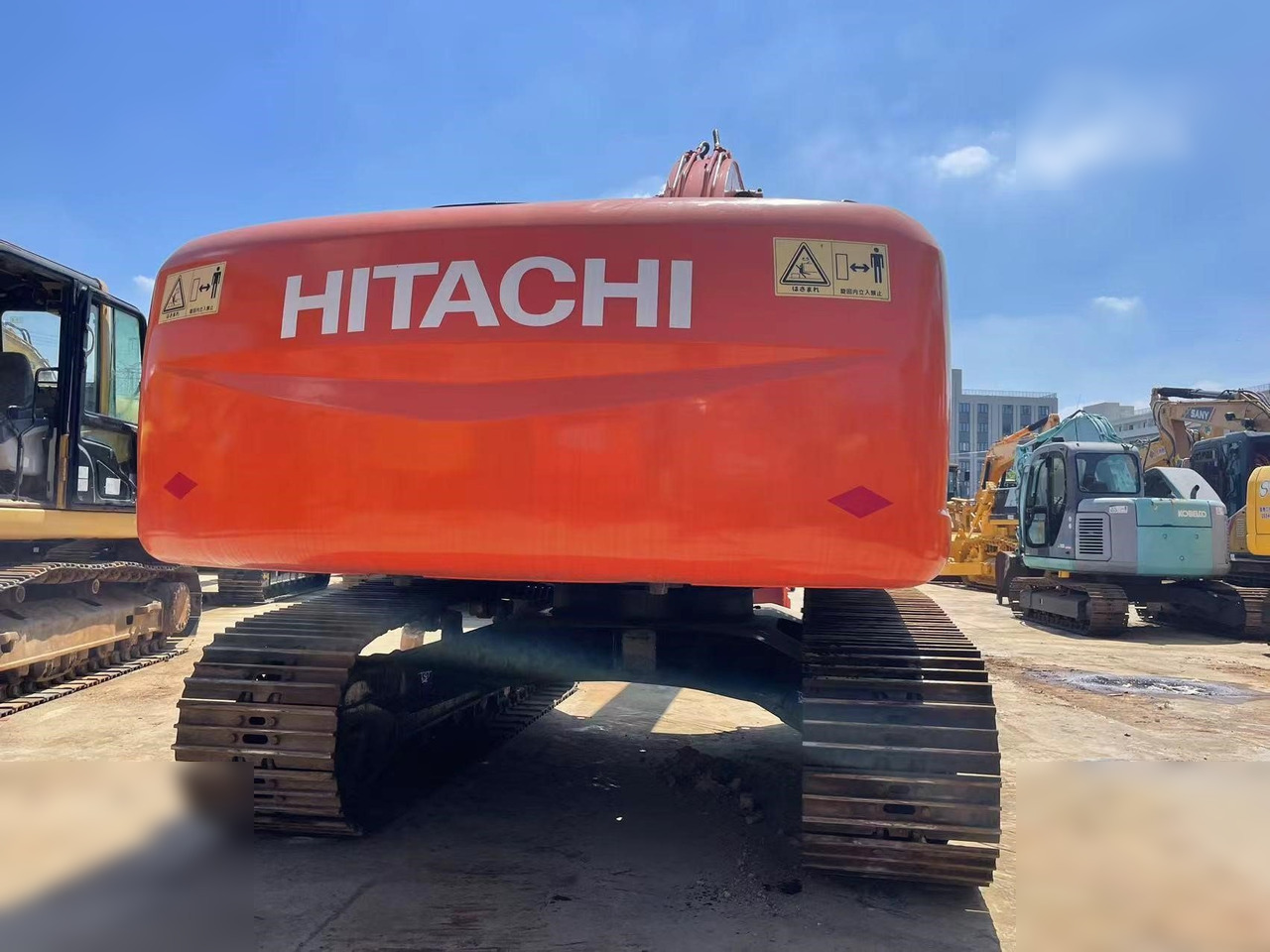 HITACHI ZX200-3G - Máy xúc bánh xích: hình 5 HITACHI ZX200-3G - Máy xúc bánh xích: hình 5
