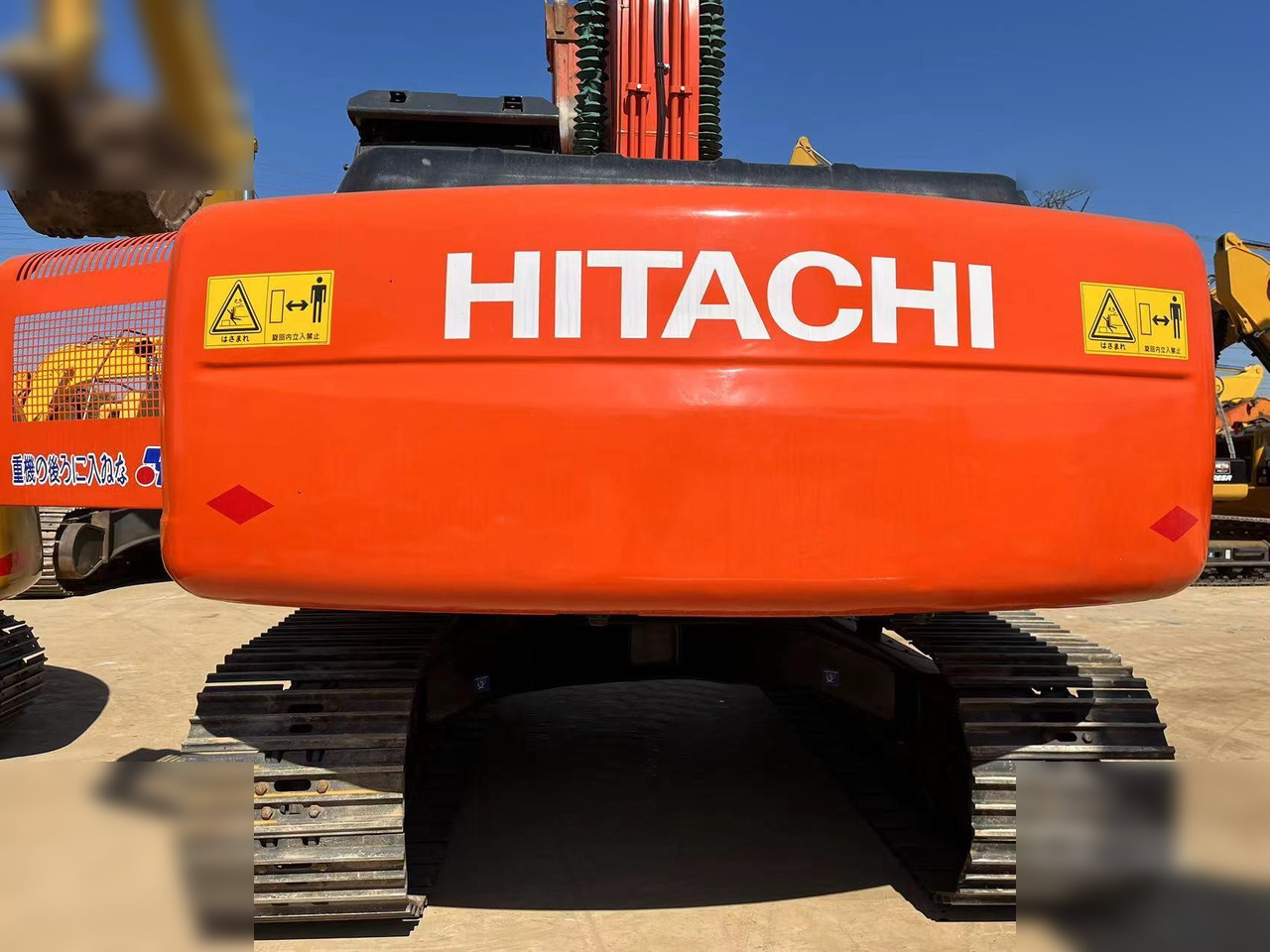 HITACHI ZX200 - Máy xúc bánh xích: hình 2 HITACHI ZX200 - Máy xúc bánh xích: hình 2