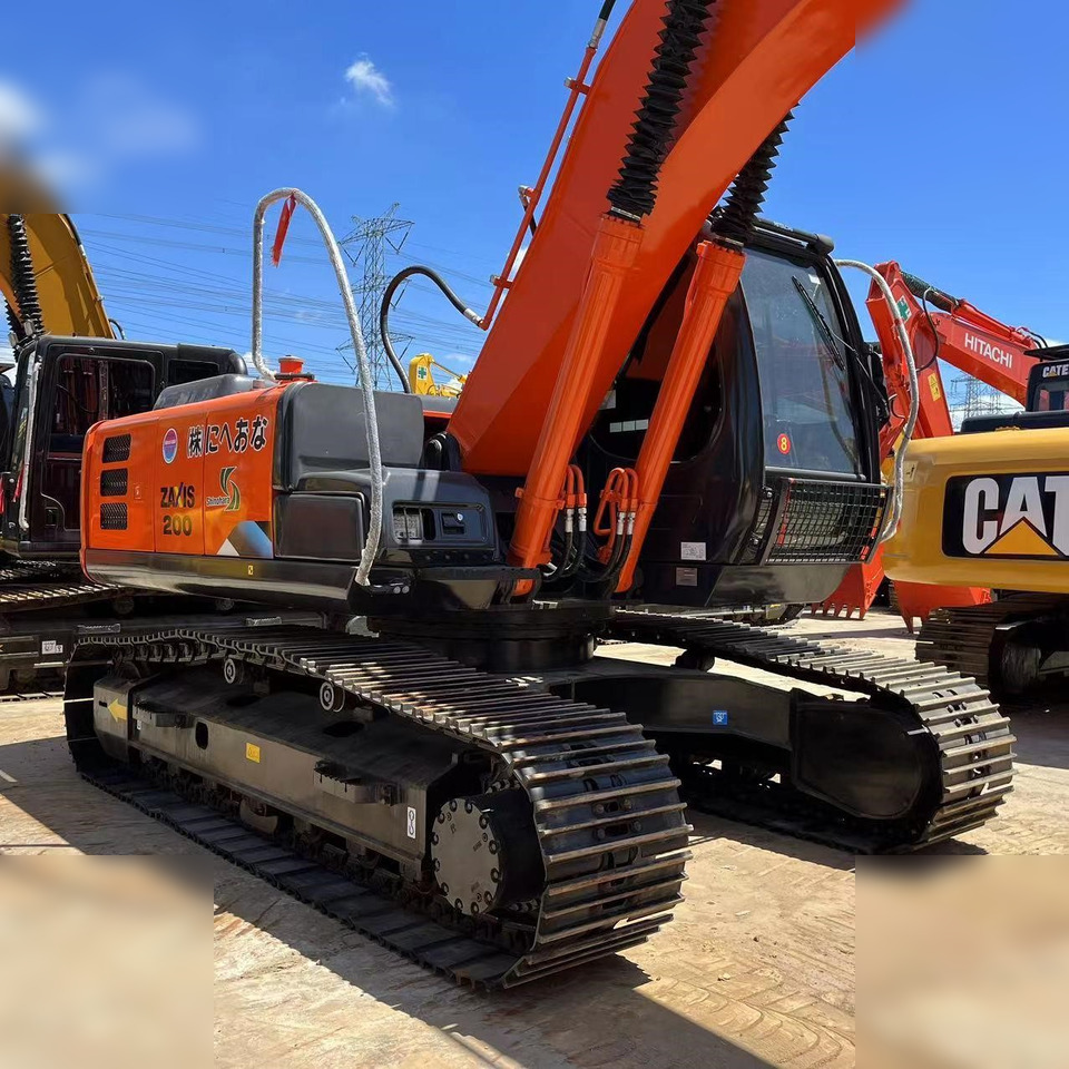HITACHI ZX200 - Máy xúc bánh xích: hình 4 HITACHI ZX200 - Máy xúc bánh xích: hình 4