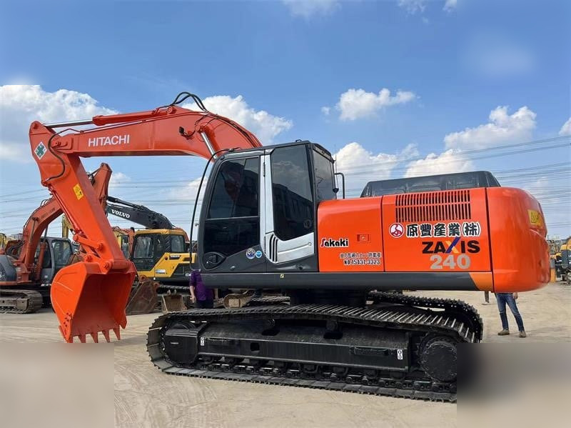 HITACHI ZX240-3 - Máy xúc bánh xích: hình 1 HITACHI ZX240-3 - Máy xúc bánh xích: hình 1