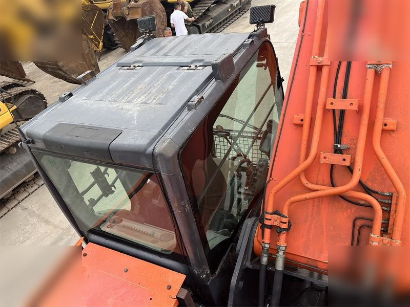 HITACHI ZX350H-5G - Máy xúc bánh xích: hình 3 HITACHI ZX350H-5G - Máy xúc bánh xích: hình 3