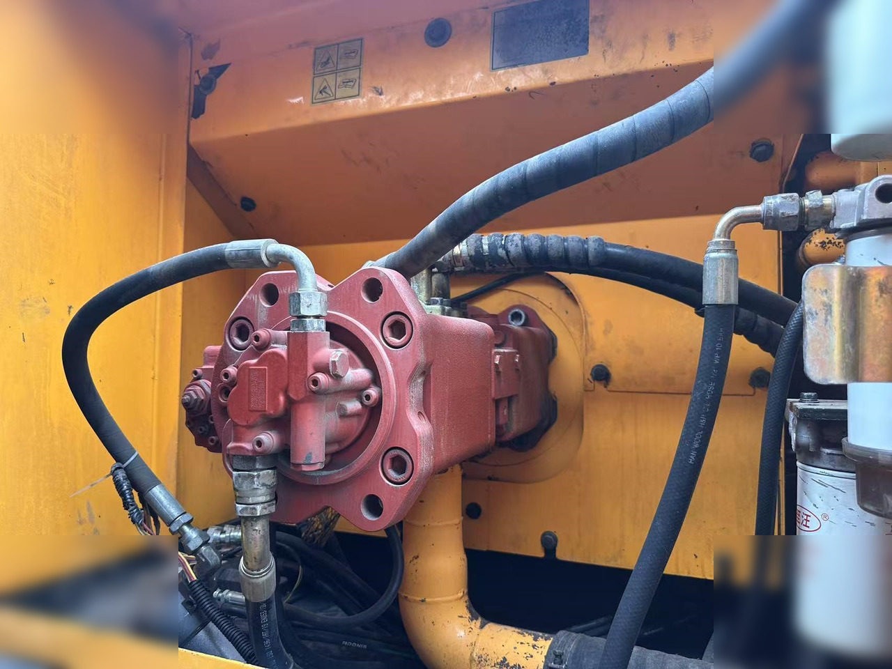 HYUNDAI ROBEX 210 LC-7 - Máy xúc bánh xích: hình 4 HYUNDAI ROBEX 210 LC-7 - Máy xúc bánh xích: hình 4