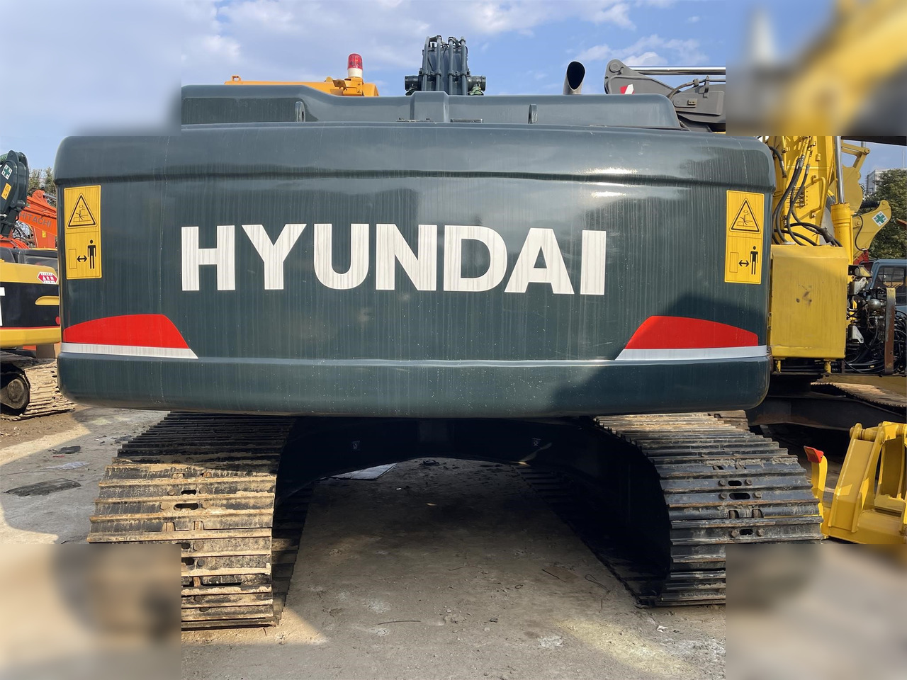 HYUNDAI ROBEX 220 LC-9S - Máy xúc bánh xích: hình 2 HYUNDAI ROBEX 220 LC-9S - Máy xúc bánh xích: hình 2