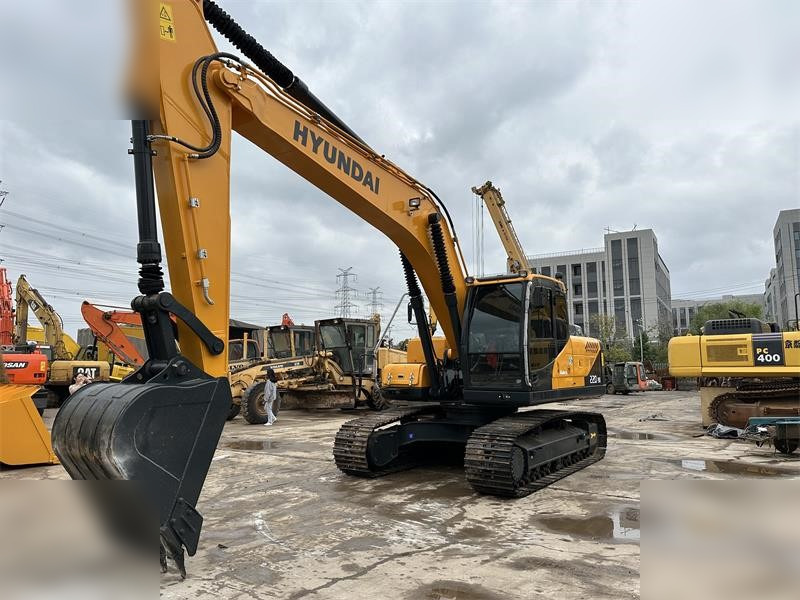 HYUNDAI ROBEX 220 LC-9S - Máy xúc bánh xích: hình 2 HYUNDAI ROBEX 220 LC-9S - Máy xúc bánh xích: hình 2