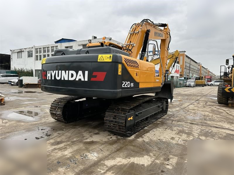 HYUNDAI ROBEX 220 LC-9S - Máy xúc bánh xích: hình 5 HYUNDAI ROBEX 220 LC-9S - Máy xúc bánh xích: hình 5