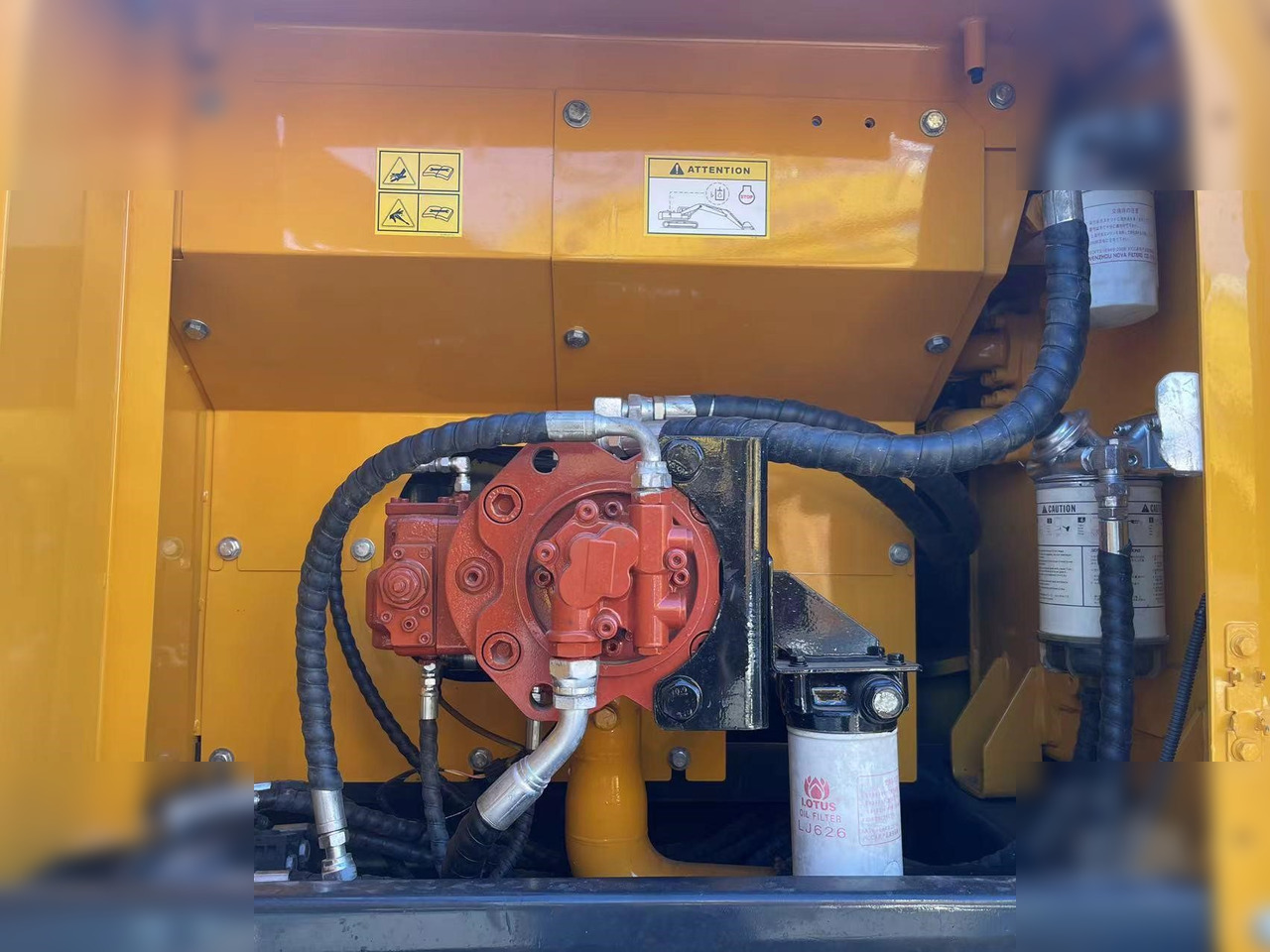 Máy xúc bánh xích HYUNDAI ROBEX 220 LC-9S: hình 8