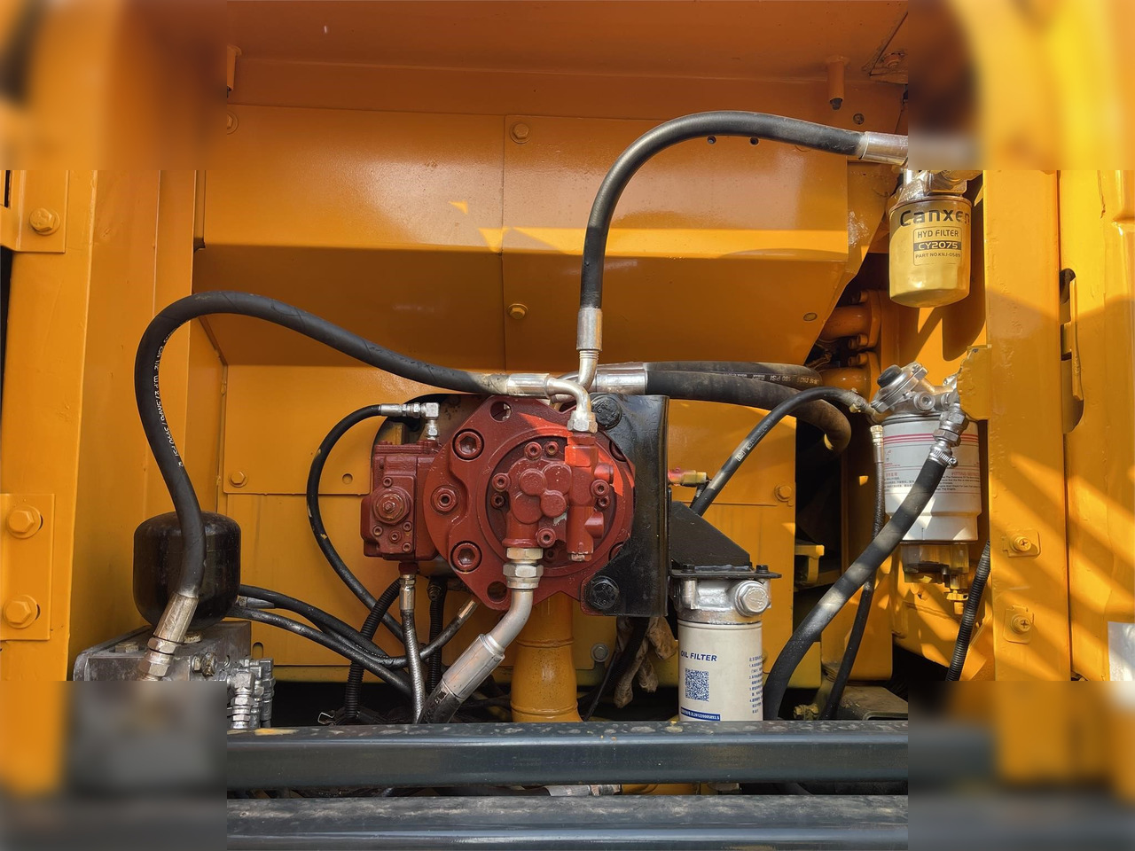 HYUNDAI ROBEX 220 LC-9S - Máy xúc bánh xích: hình 5 HYUNDAI ROBEX 220 LC-9S - Máy xúc bánh xích: hình 5