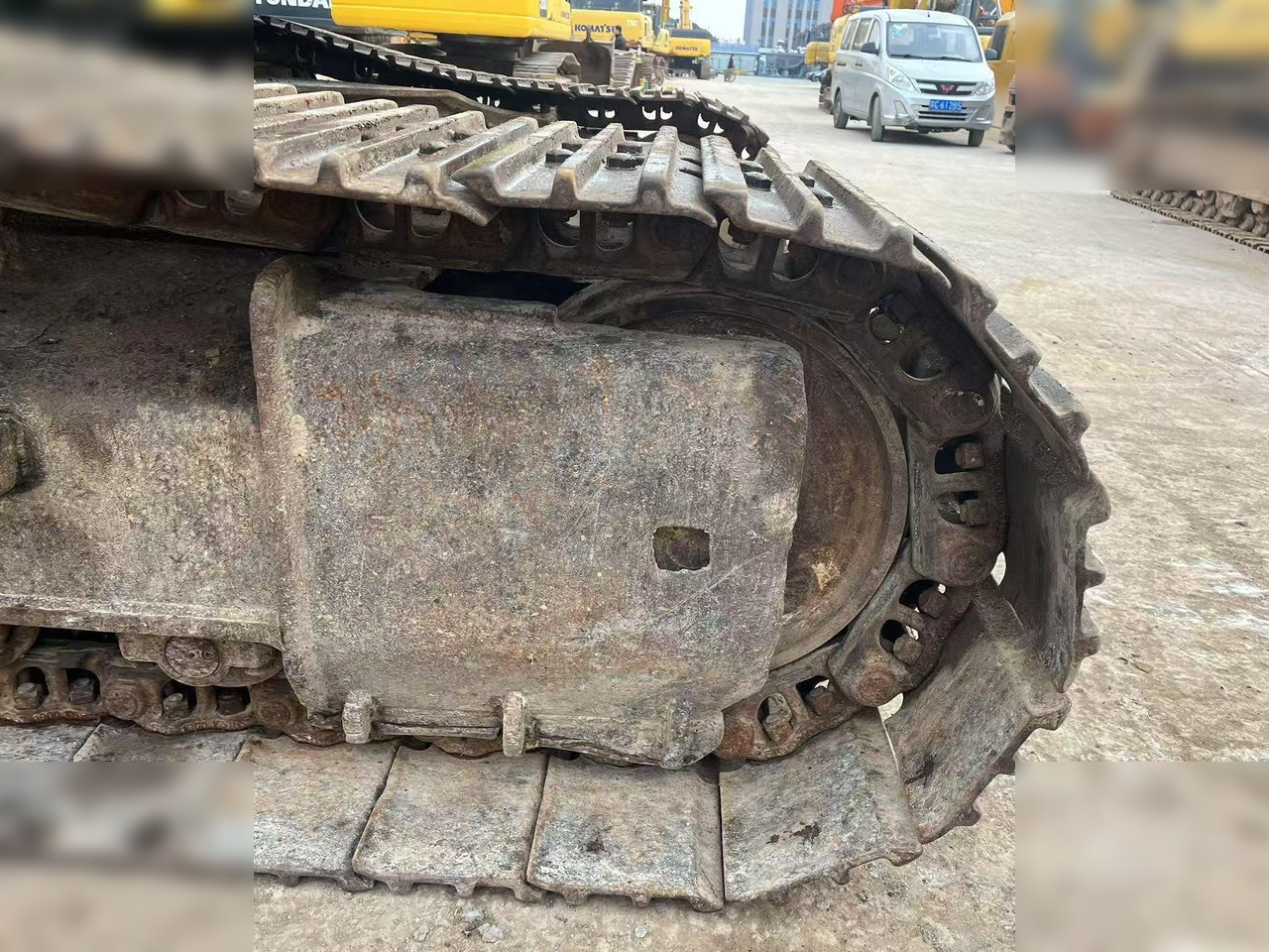 Cho thuê HYUNDAI ROBEX 220 LC-9S HYUNDAI ROBEX 220 LC-9S: hình 6