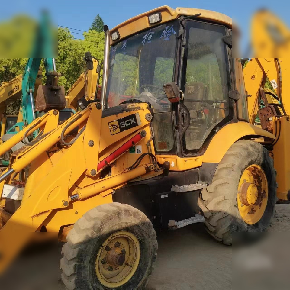 JCB 3CX - Máy xúc trước múc sau: hình 2 JCB 3CX - Máy xúc trước múc sau: hình 2
