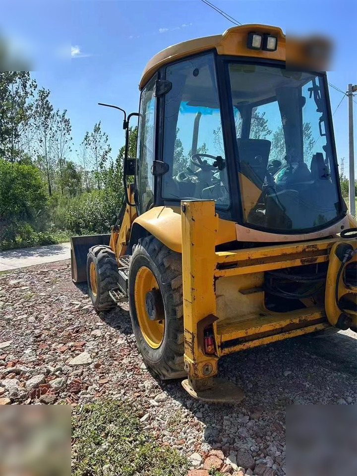 JCB 3CX - Máy xúc trước múc sau: hình 4 JCB 3CX - Máy xúc trước múc sau: hình 4