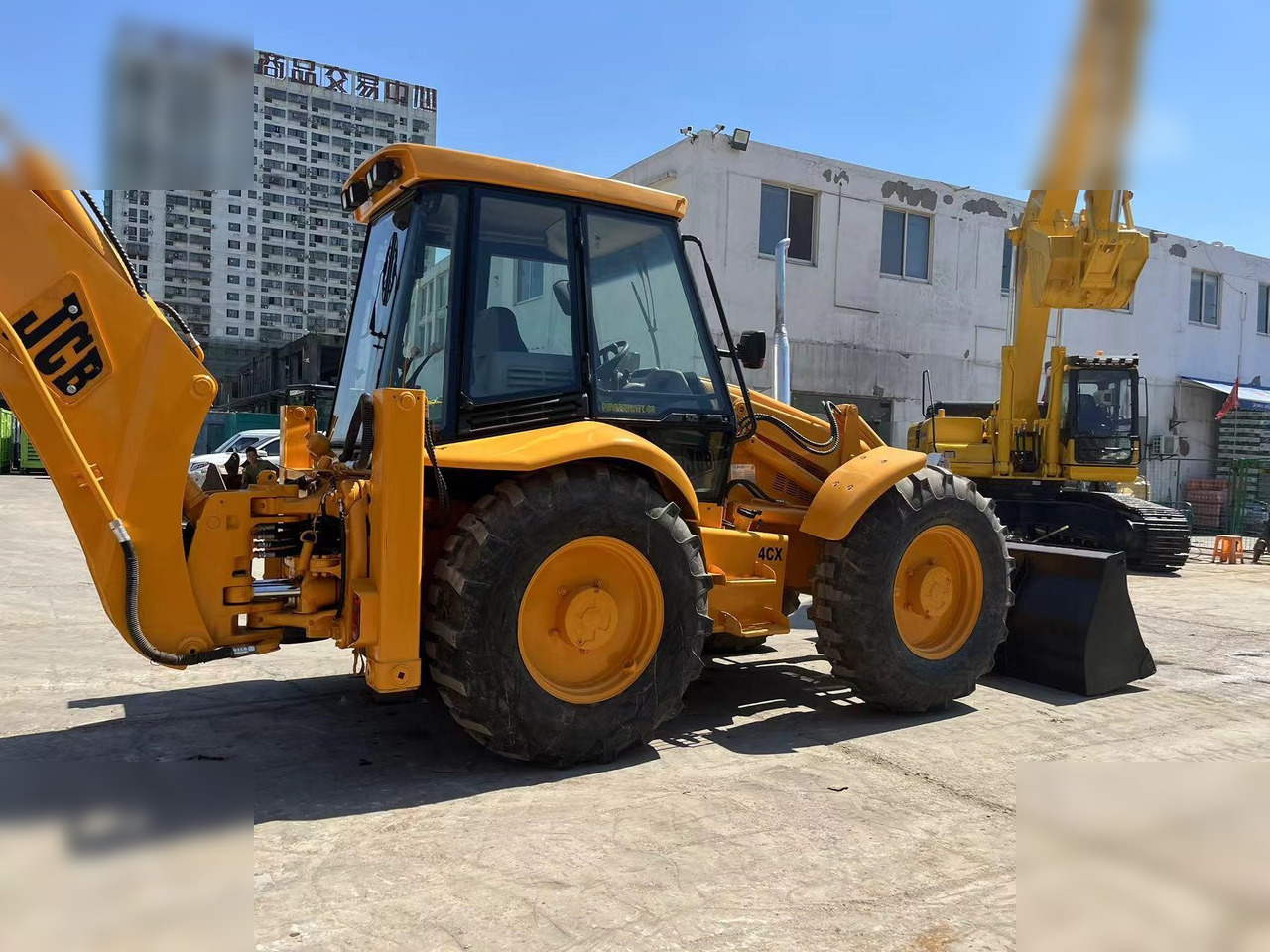 JCB 4CX - Máy xúc trước múc sau: hình 5 JCB 4CX - Máy xúc trước múc sau: hình 5