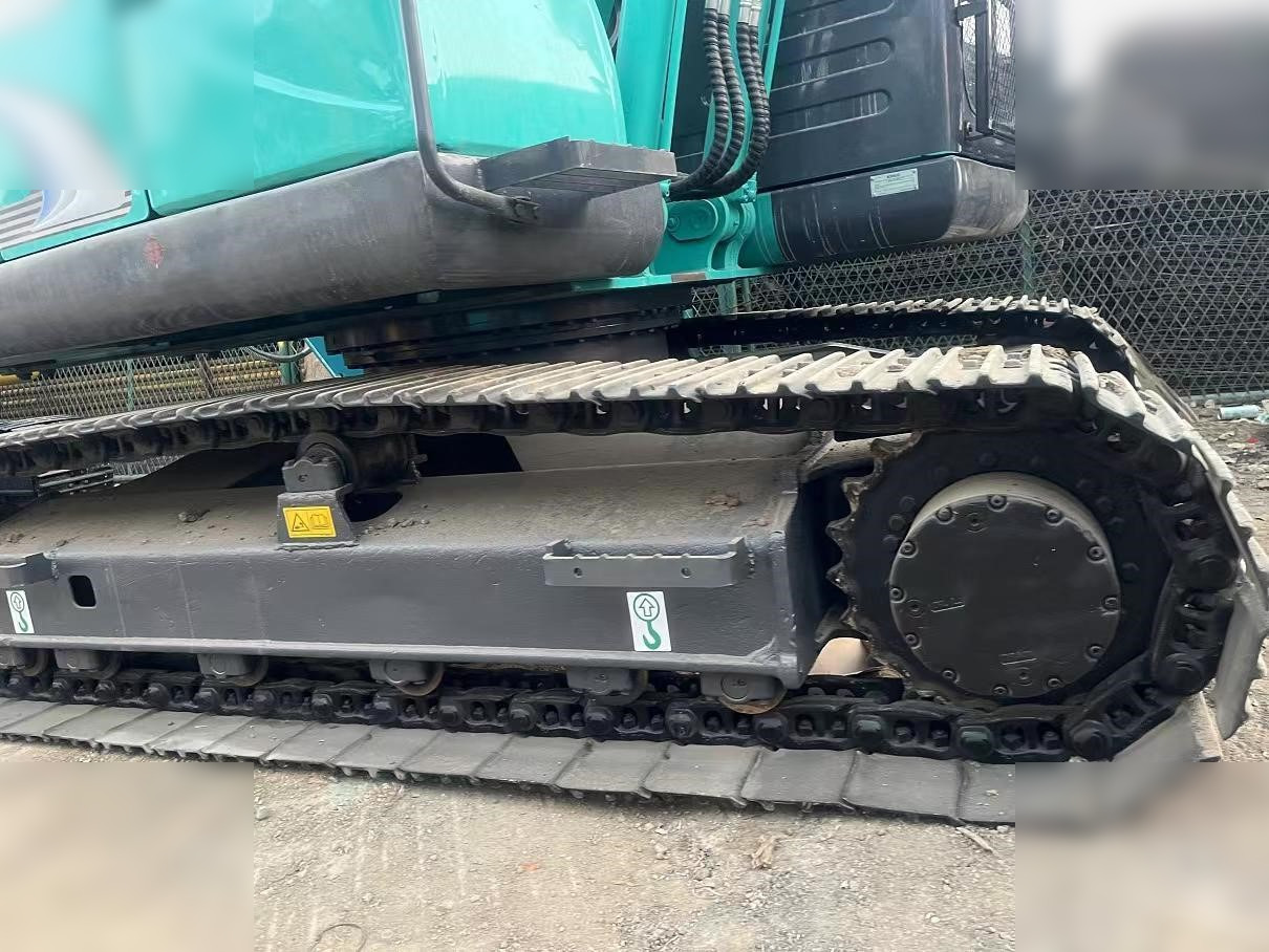 KOBELCO SK130-8 - Máy xúc bánh xích: hình 5 KOBELCO SK130-8 - Máy xúc bánh xích: hình 5