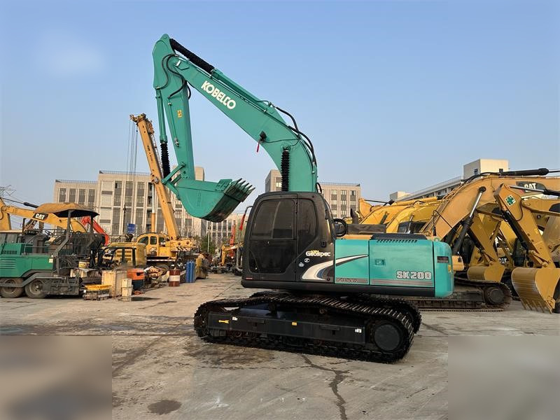 KOBELCO SK200-6E - Máy xúc bánh xích: hình 2 KOBELCO SK200-6E - Máy xúc bánh xích: hình 2