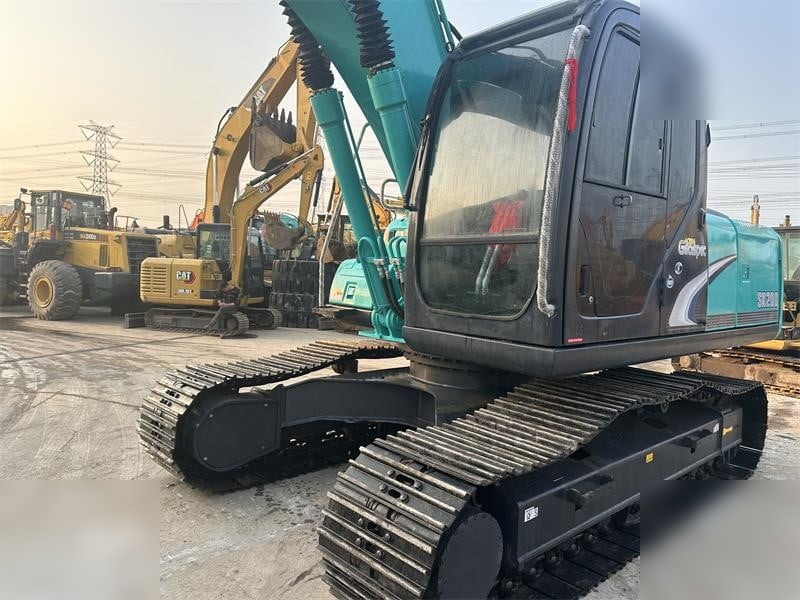 KOBELCO SK200-6E - Máy xúc bánh xích: hình 4 KOBELCO SK200-6E - Máy xúc bánh xích: hình 4
