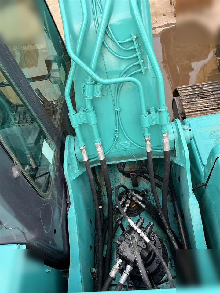 KOBELCO SK200-8 - Máy xúc bánh xích: hình 3 KOBELCO SK200-8 - Máy xúc bánh xích: hình 3