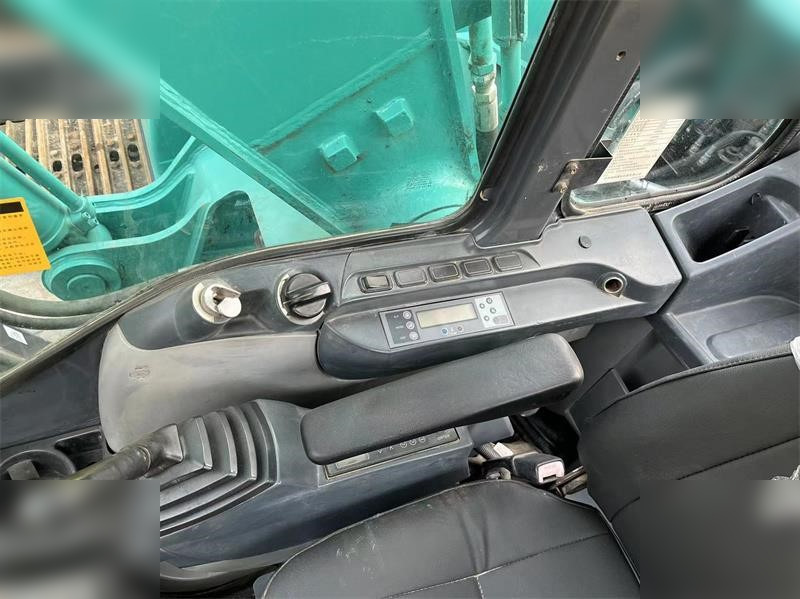 Máy xúc bánh xích KOBELCO SK200-8: hình 6