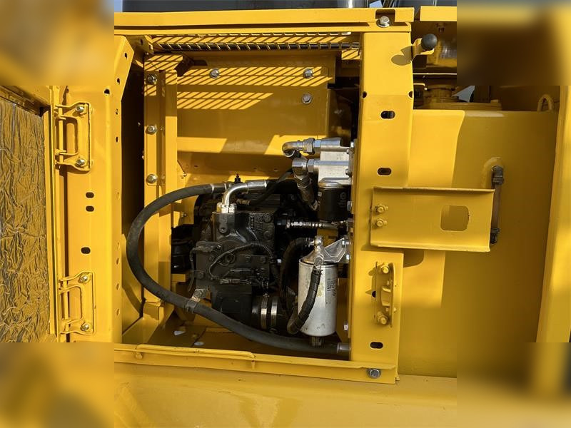 Máy xúc bánh xích KOMATSU PC130-7: hình 6