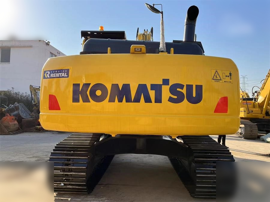 KOMATSU PC200-8 - Máy xúc bánh xích: hình 4 KOMATSU PC200-8 - Máy xúc bánh xích: hình 4