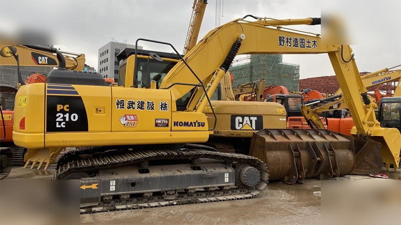 KOMATSU PC210 LC-8 - Máy xúc bánh xích: hình 1 KOMATSU PC210 LC-8 - Máy xúc bánh xích: hình 1