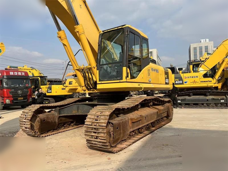 KOMATSU PC400-7 - Máy xúc bánh xích: hình 3 KOMATSU PC400-7 - Máy xúc bánh xích: hình 3