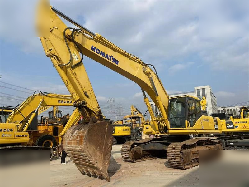 KOMATSU PC400-7 - Máy xúc bánh xích: hình 2 KOMATSU PC400-7 - Máy xúc bánh xích: hình 2