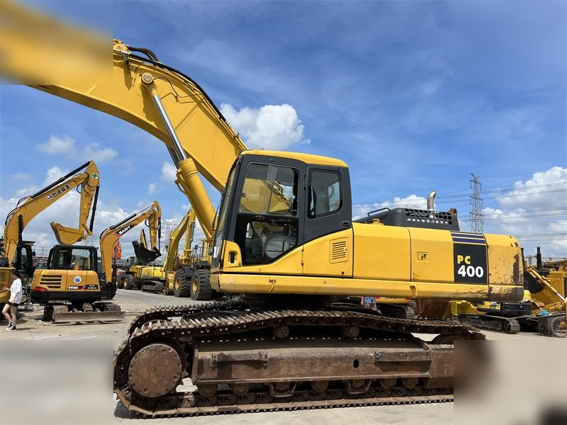 KOMATSU PC400-8 - Máy xúc bánh xích: hình 3 KOMATSU PC400-8 - Máy xúc bánh xích: hình 3