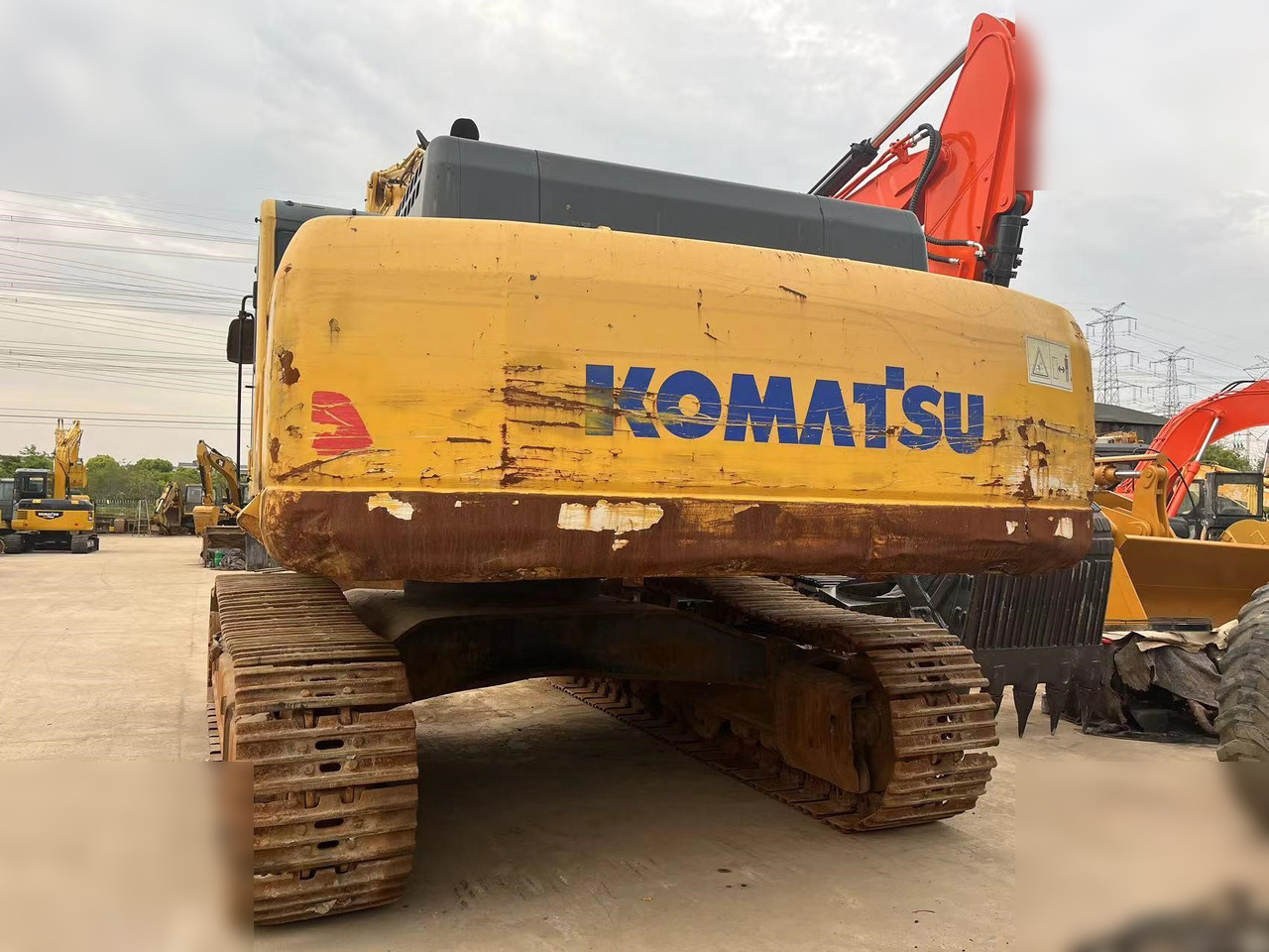KOMATSU PC400-8 - Máy xúc bánh xích: hình 5 KOMATSU PC400-8 - Máy xúc bánh xích: hình 5