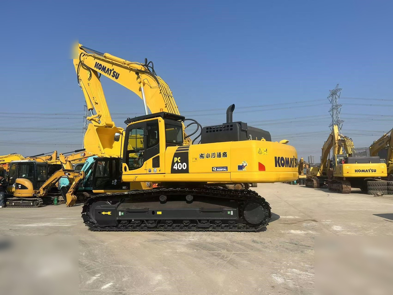 KOMATSU PC400-8R - Máy xúc bánh xích: hình 4 KOMATSU PC400-8R - Máy xúc bánh xích: hình 4