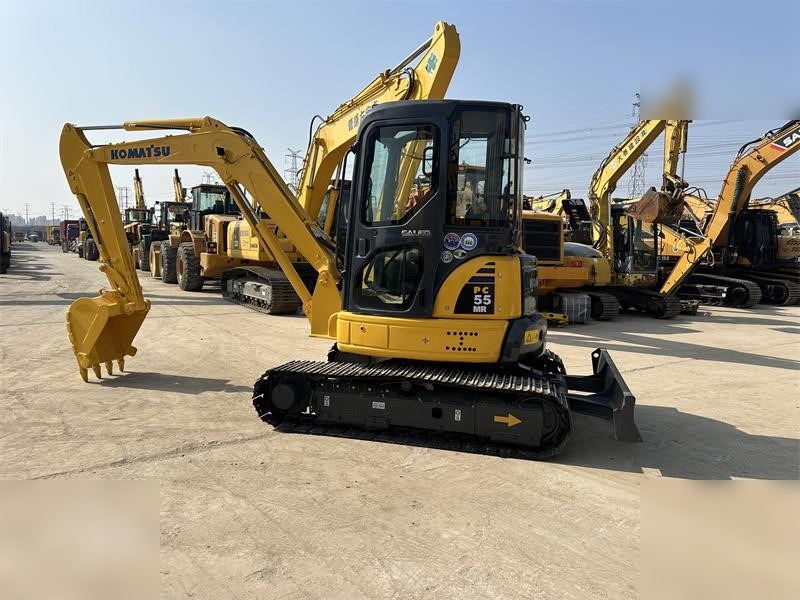 KOMATSU PC55MR-3 - Máy xúc mini: hình 1 KOMATSU PC55MR-3 - Máy xúc mini: hình 1